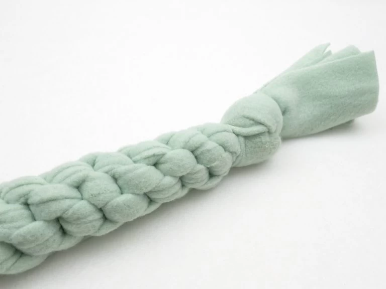 Wafie_Celeste_Knoop_Close-up